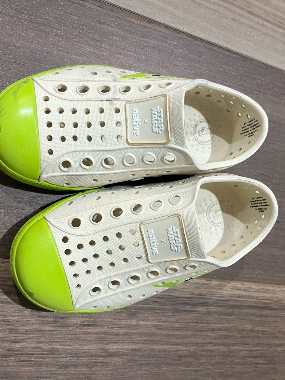 Native Grogu shoes